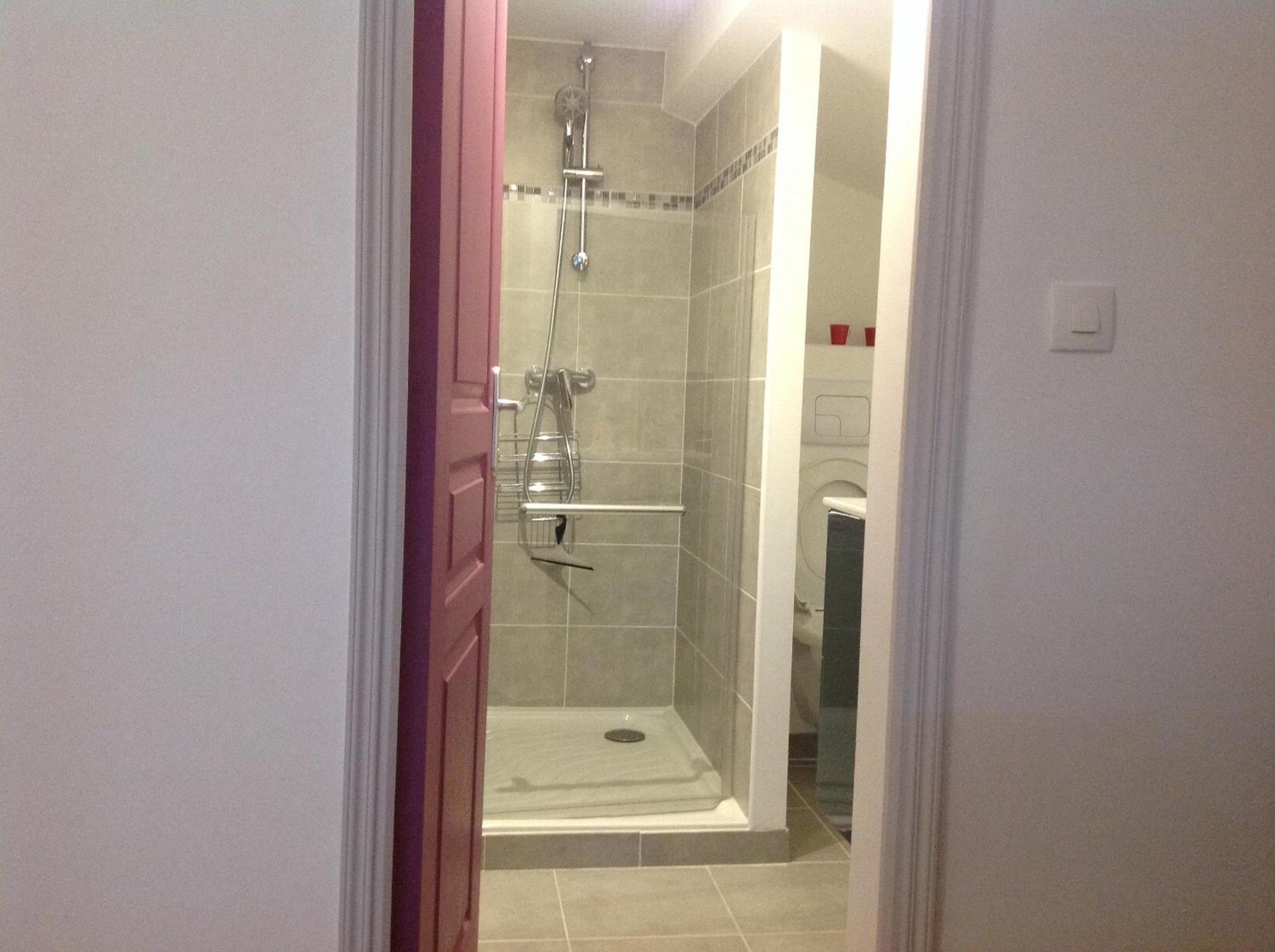 Au Mas Des Graviers Bed & Breakfast Salavas Dış mekan fotoğraf